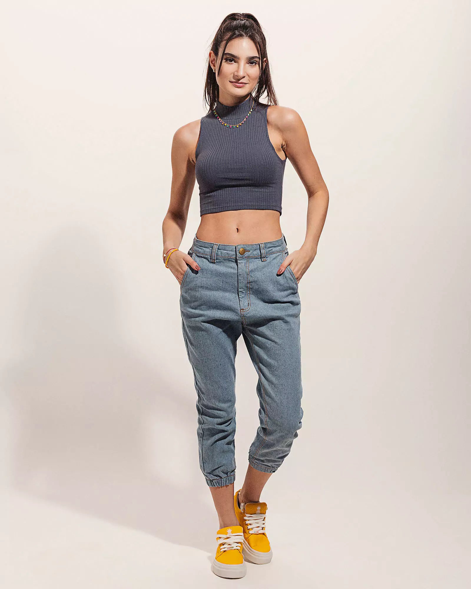 Blusa Cropped Agave Grafite Minimadeia Compre roupas estilosas na Amorope, site seguro, frete grátis e parcelamento sem juros. Moda feminina e masculina num só lugar.