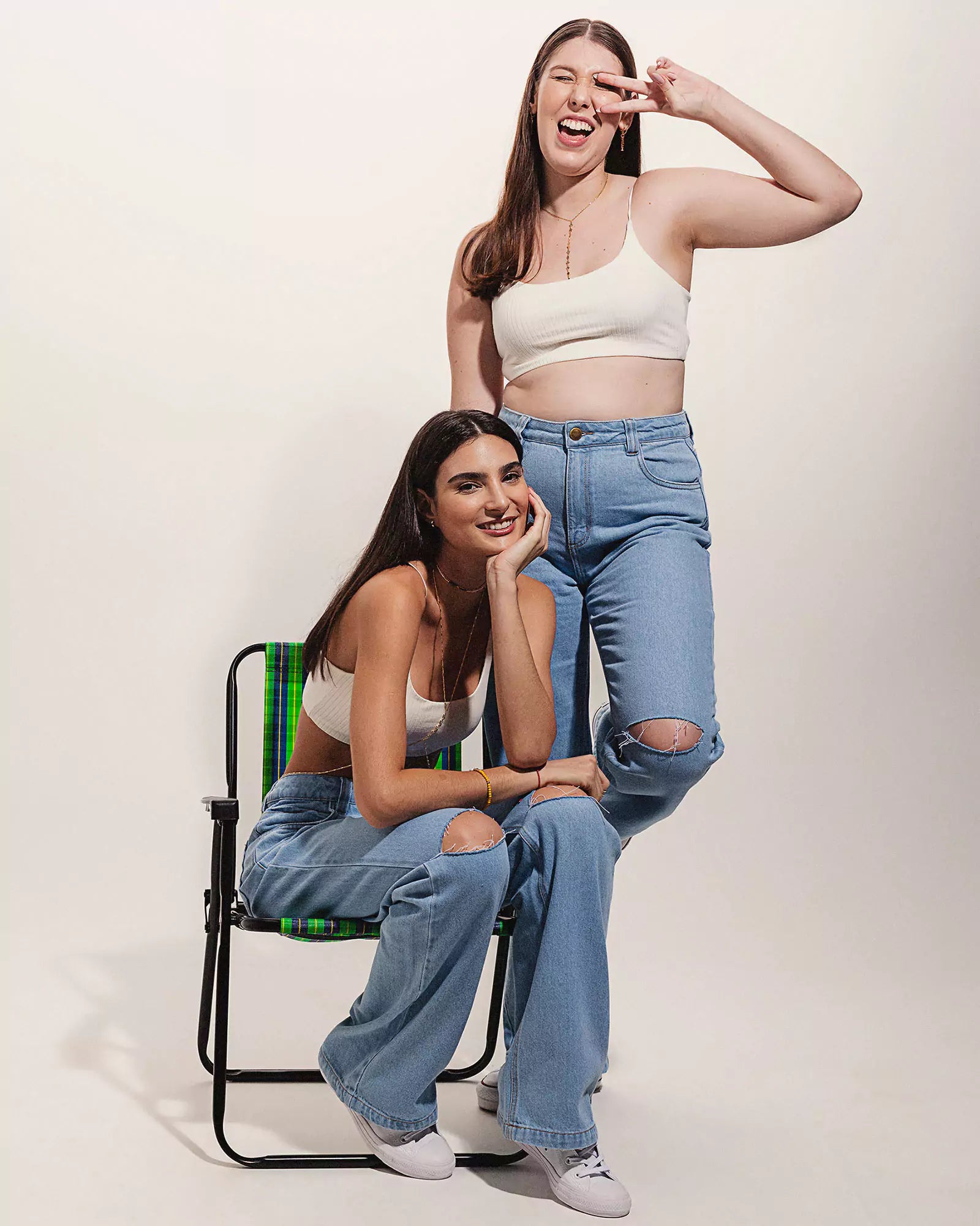 Top Alça Camomila Branco Minimadeia Compre roupas estilosas na Amorope, site seguro, frete grátis e parcelamento sem juros. Moda feminina e masculina num só lugar.
