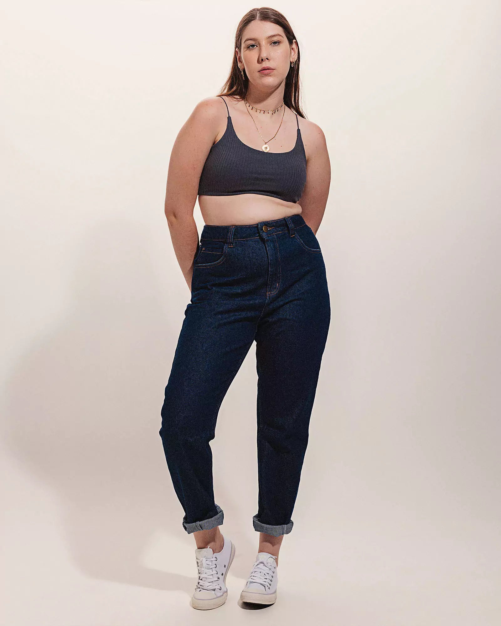 Top Alça Camomila Grafite Minimadeia Compre roupas estilosas na Amorope, site seguro, frete grátis e parcelamento sem juros. Moda feminina e masculina num só lugar.