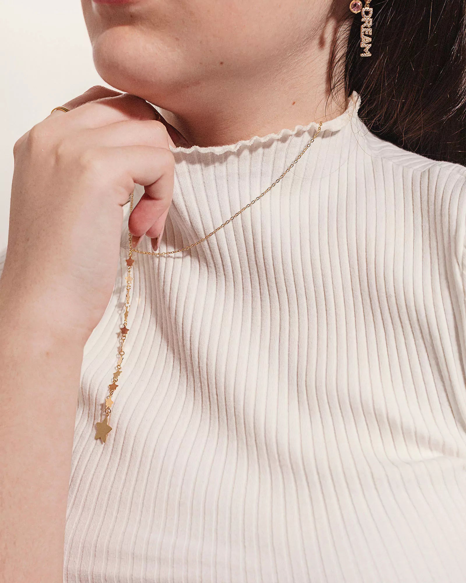 Blusa Gola Alta Verbena Branca Minimadeia Compre roupas estilosas na Amorope, site seguro, frete grátis e parcelamento sem juros. Moda feminina e masculina num só lugar.