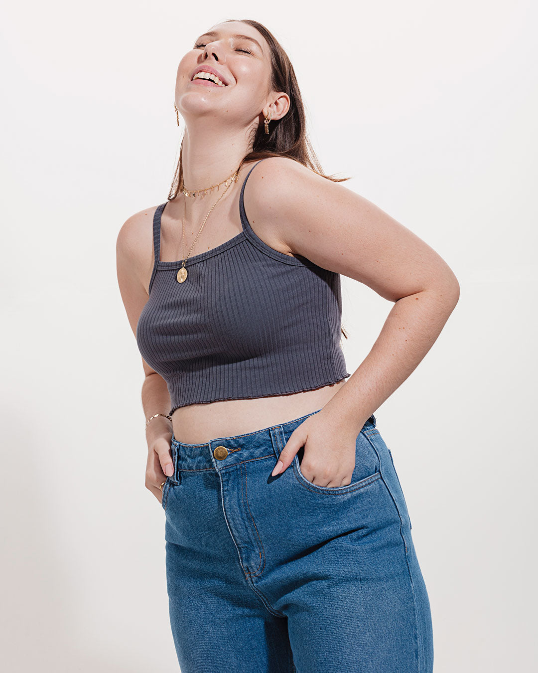 Calça Mom Jeans Mandacaru Minimadeia Compre roupas estilosas na Amorope, site seguro, frete grátis e parcelamento sem juros. Moda feminina e masculina num só lugar.