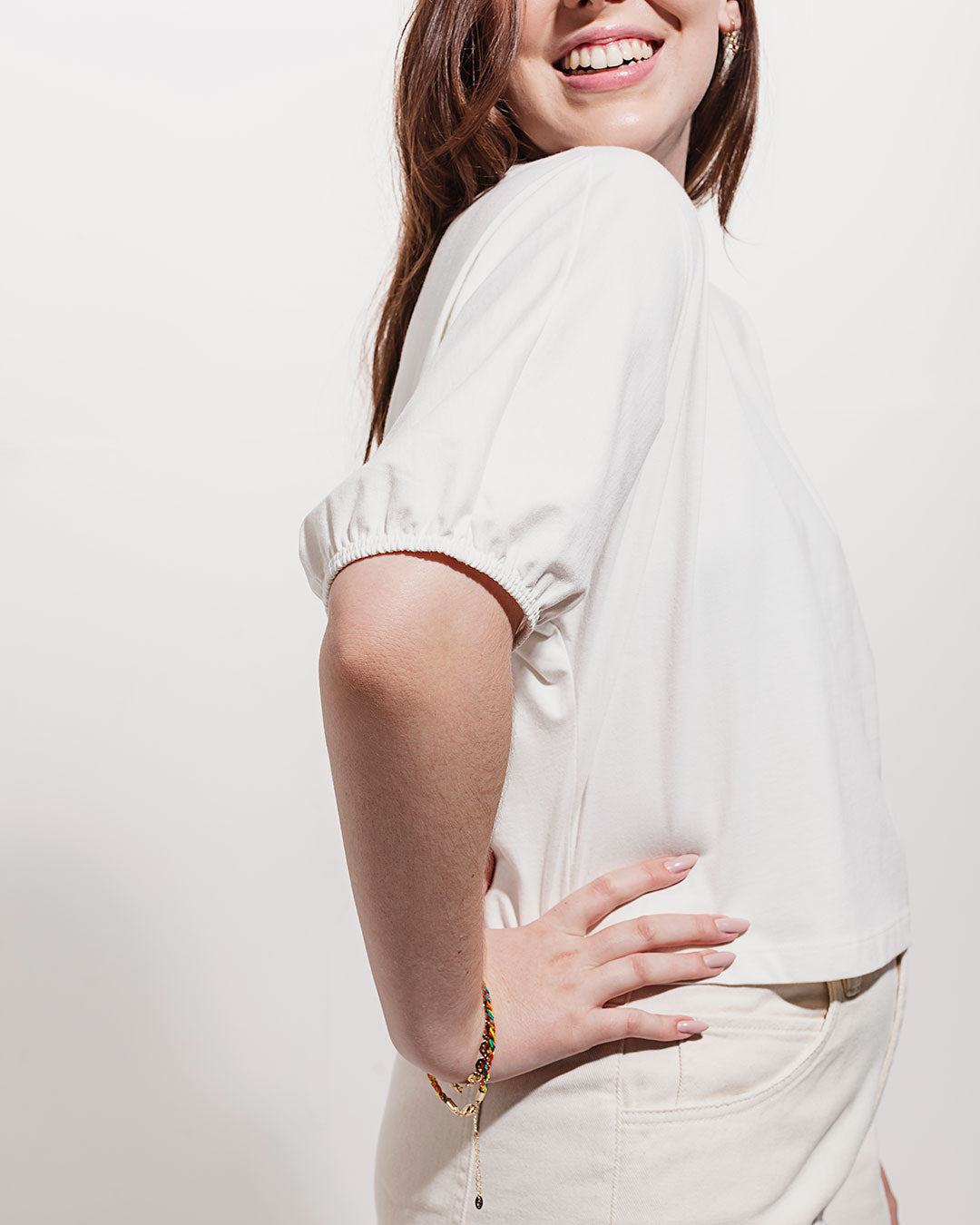 Blusa Ampla Magnólia Branca Minimadeia Compre roupas estilosas na Amorope, site seguro, frete grátis e parcelamento sem juros. Moda feminina e masculina num só lugar.