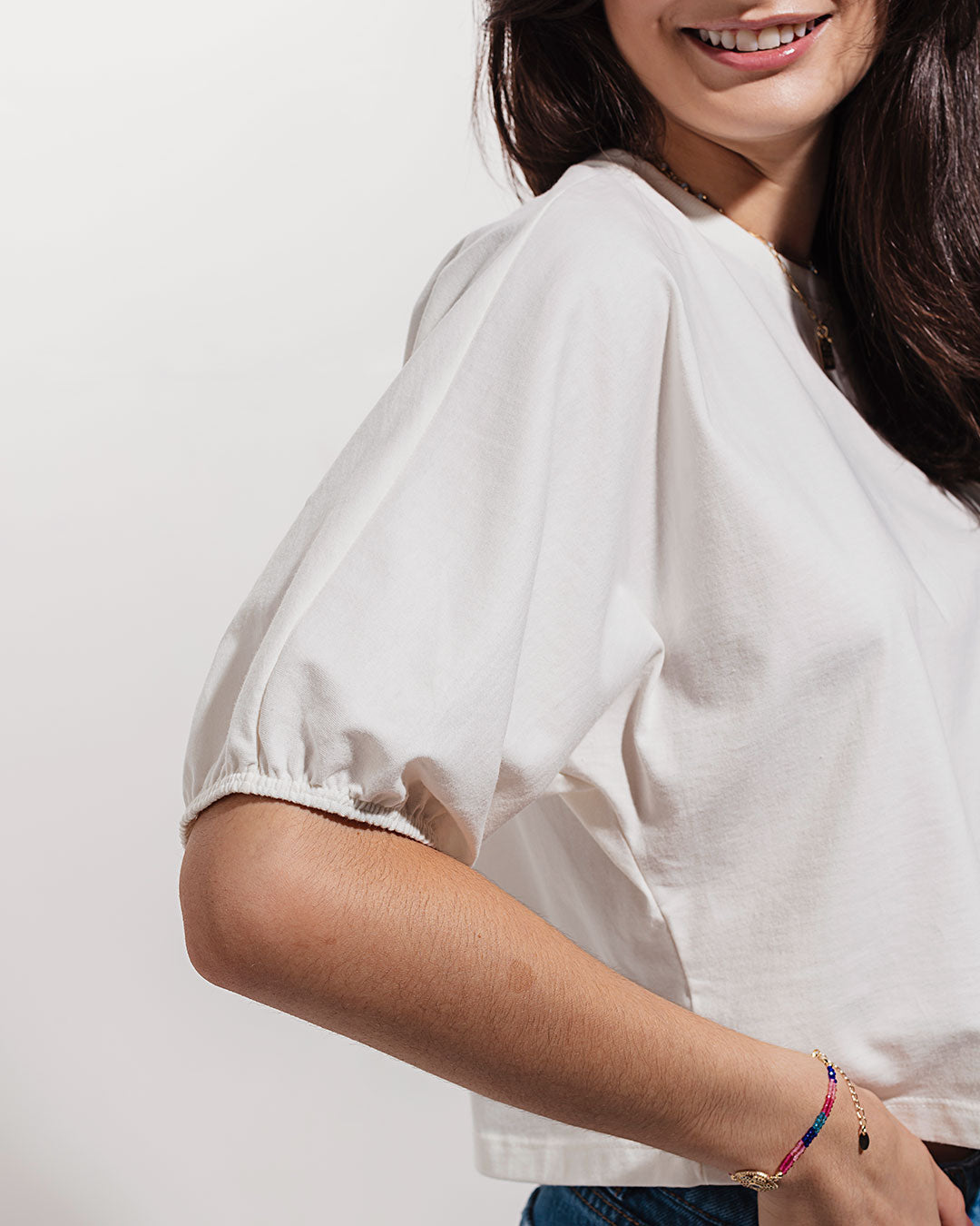 Blusa Ampla Magnólia Branca Minimadeia Compre roupas estilosas na Amorope, site seguro, frete grátis e parcelamento sem juros. Moda feminina e masculina num só lugar.