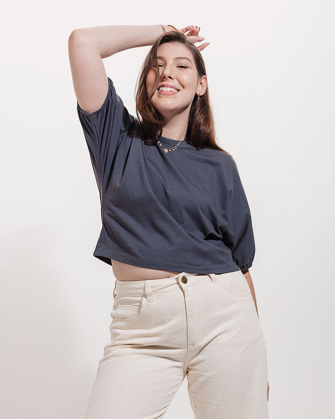 Blusa Ampla Magnólia Grafite Minimadeia Compre roupas estilosas na Amorope, site seguro, frete grátis e parcelamento sem juros. Moda feminina e masculina num só lugar.