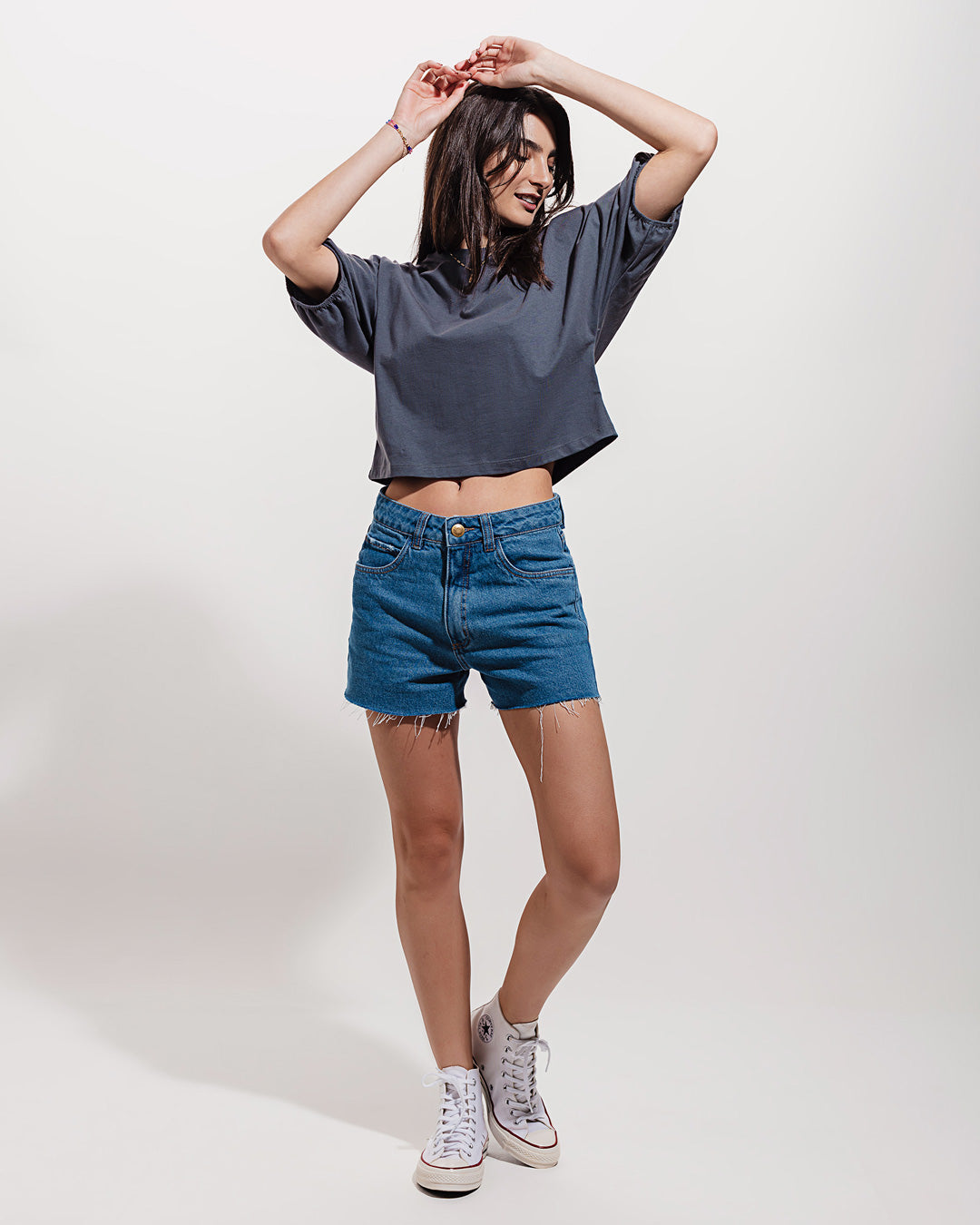 Blusa Ampla Magnólia Grafite Minimadeia Compre roupas estilosas na Amorope, site seguro, frete grátis e parcelamento sem juros. Moda feminina e masculina num só lugar.