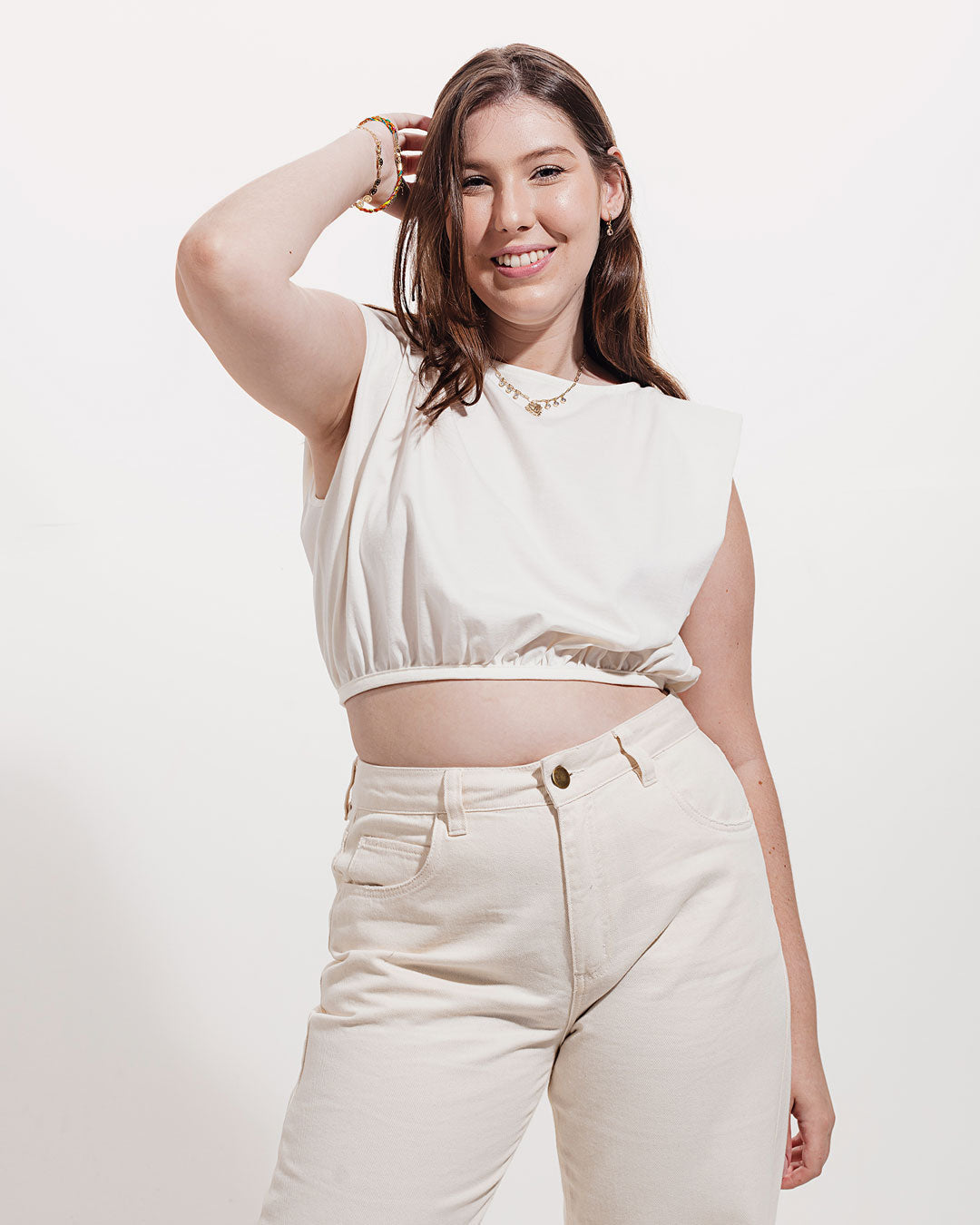 Blusa Ampla Amarração Hibisco Branca Minimadeia Compre roupas estilosas na Amorope, site seguro, frete grátis e parcelamento sem juros. Moda feminina e masculina num só lugar.