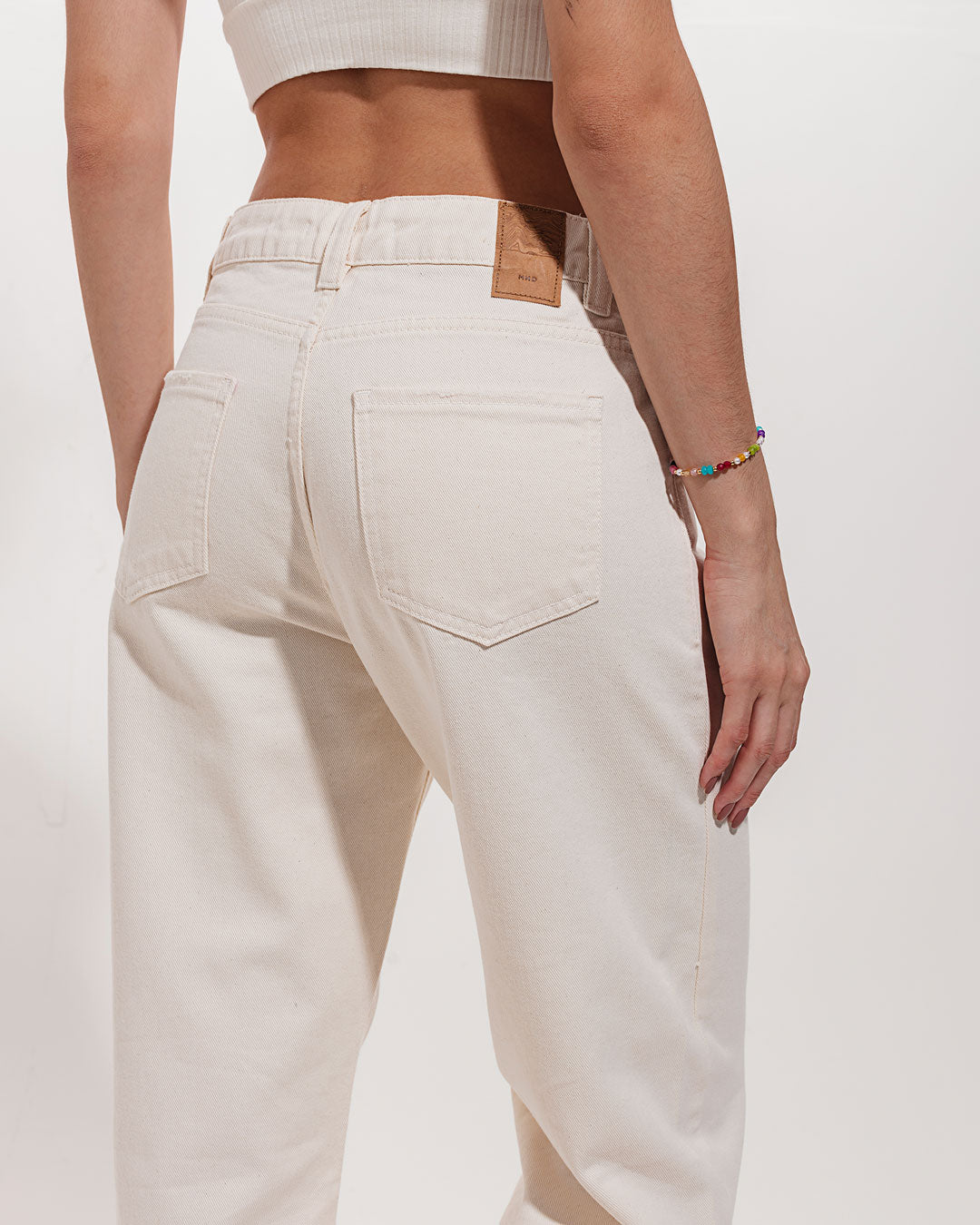 Calça Wide Leg Buriti Minimadeia Compre roupas estilosas na Amorope, site seguro, frete grátis e parcelamento sem juros. Moda feminina e masculina num só lugar.