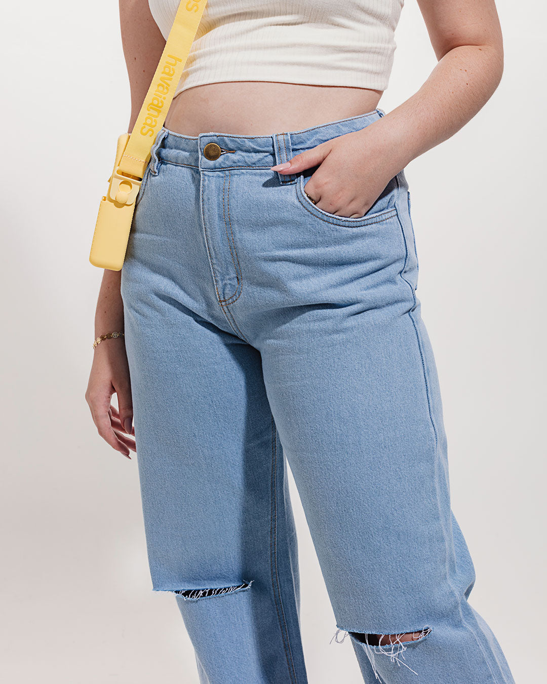 Calça Wide Leg Ipê Minimadeia Compre roupas estilosas na Amorope, site seguro, frete grátis e parcelamento sem juros. Moda feminina e masculina num só lugar.