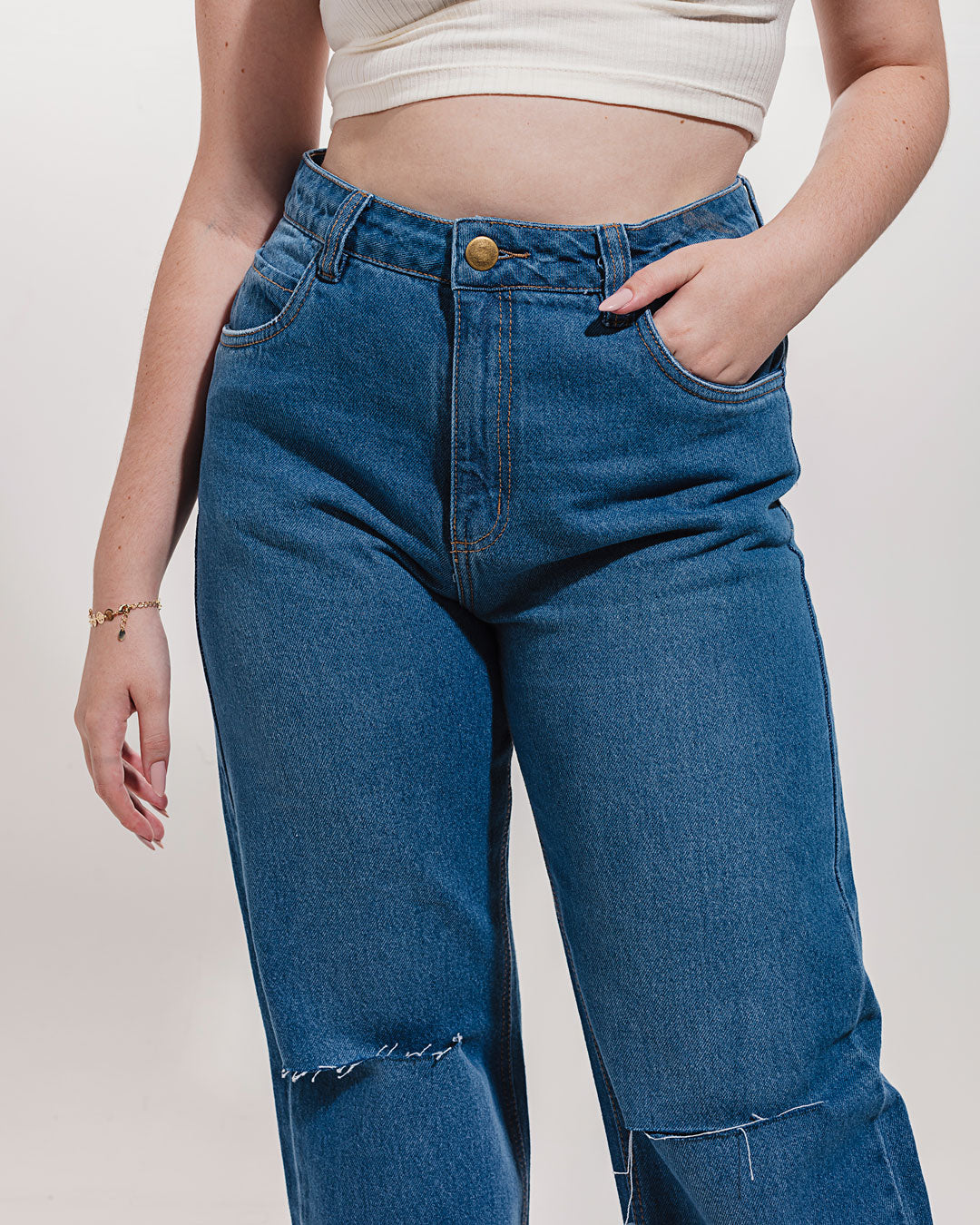 Calça Wide Leg Ipê Minimadeia Compre roupas estilosas na Amorope, site seguro, frete grátis e parcelamento sem juros. Moda feminina e masculina num só lugar.