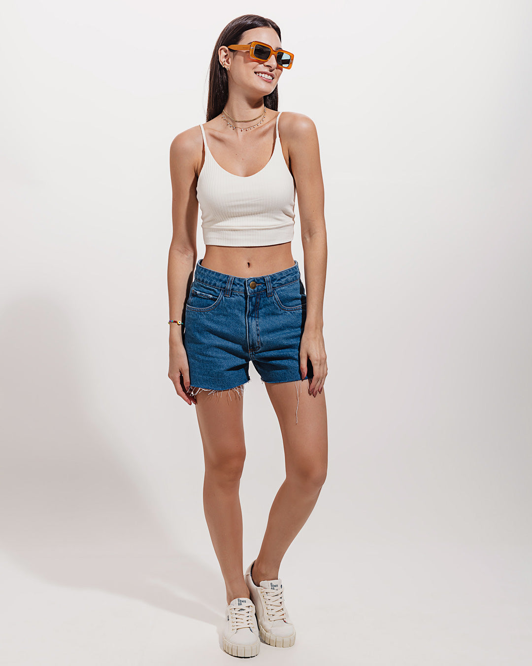 Short Jeans Samambaia Minimadeia Compre roupas estilosas na Amorope, site seguro, frete grátis e parcelamento sem juros. Moda feminina e masculina num só lugar.