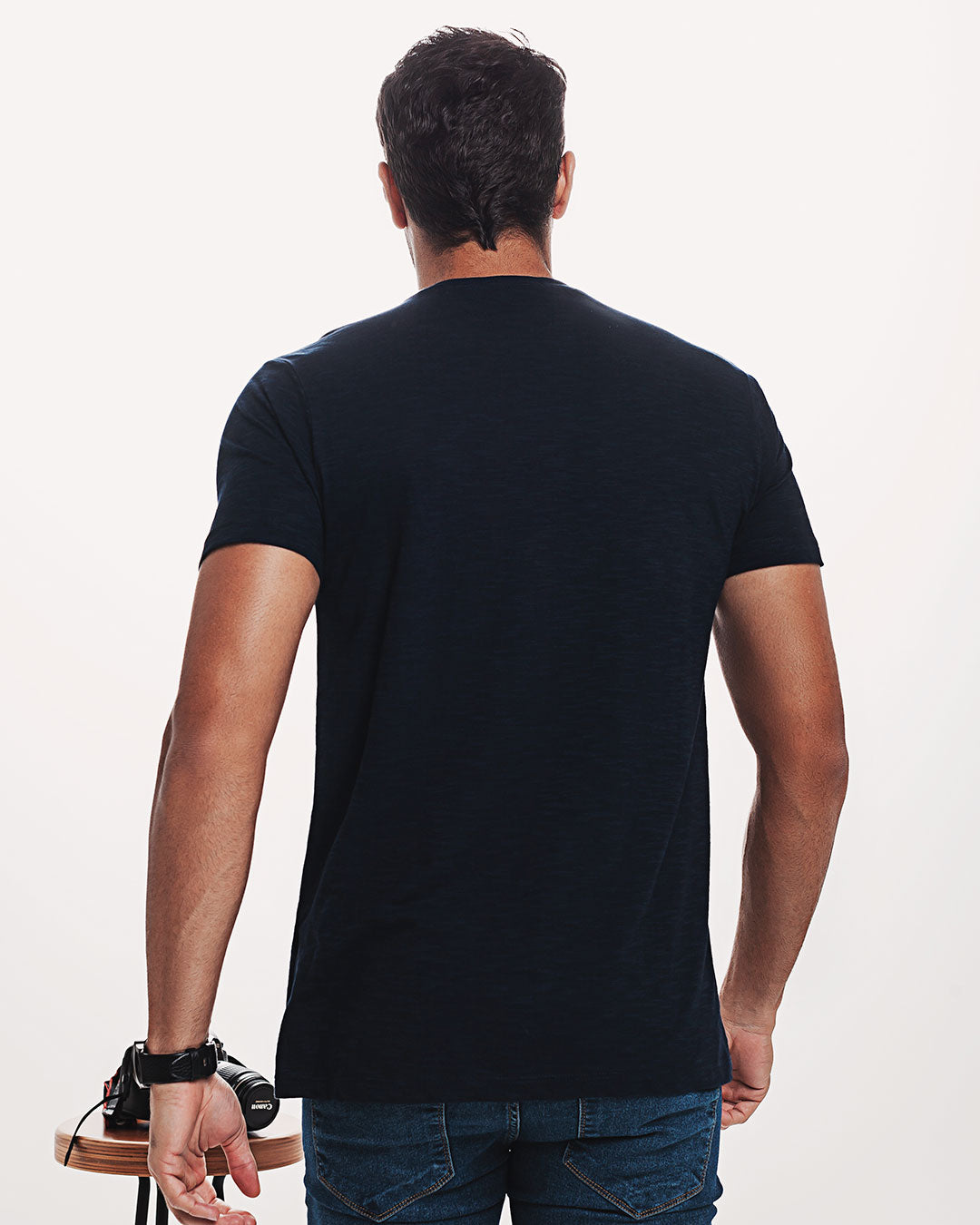 Camiseta Algodão Ultraleve Azul Marinho Ezutus Compre roupas estilosas na Amorope, site seguro, frete grátis e parcelamento sem juros. Moda feminina e masculina num só lugar.