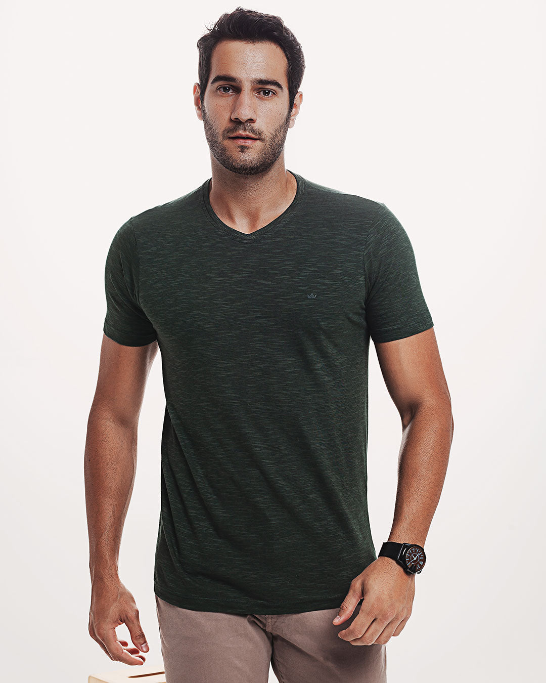 Camiseta Algodão Ultraleve Verde Ezutus Compre roupas estilosas na Amorope, site seguro, frete grátis e parcelamento sem juros. Moda feminina e masculina num só lugar.