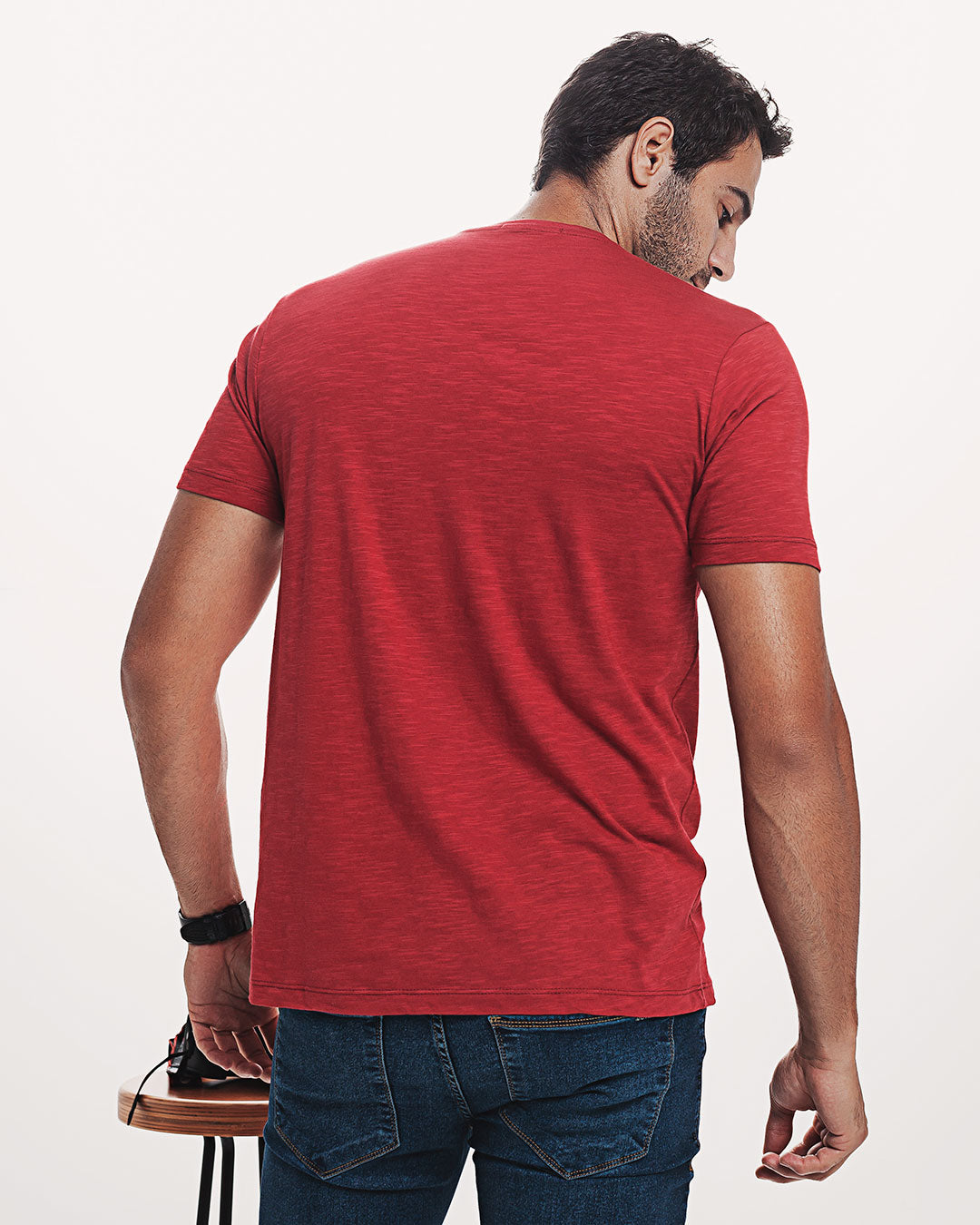 Camiseta Algodão Ultraleve Vermelha Ezutus Compre roupas estilosas na Amorope, site seguro, frete grátis e parcelamento sem juros. Moda feminina e masculina num só lugar.
