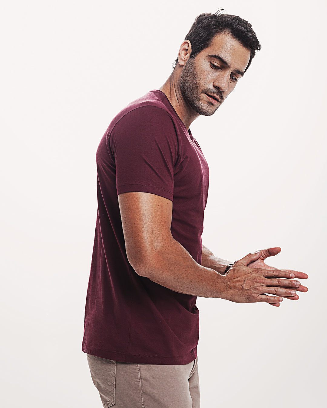 Camiseta Algodão 301 Vinho Bordô Ezutus Compre roupas estilosas na Amorope, site seguro, frete grátis e parcelamento sem juros. Moda feminina e masculina num só lugar.