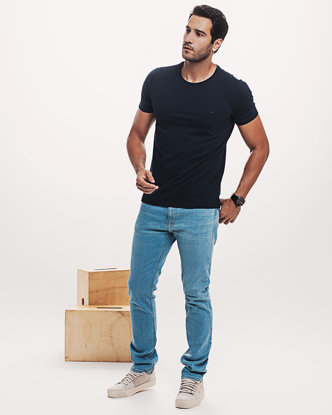 Camiseta Algodão 301 Preta Ezutus Compre roupas estilosas na Amorope, site seguro, frete grátis e parcelamento sem juros. Moda feminina e masculina num só lugar.