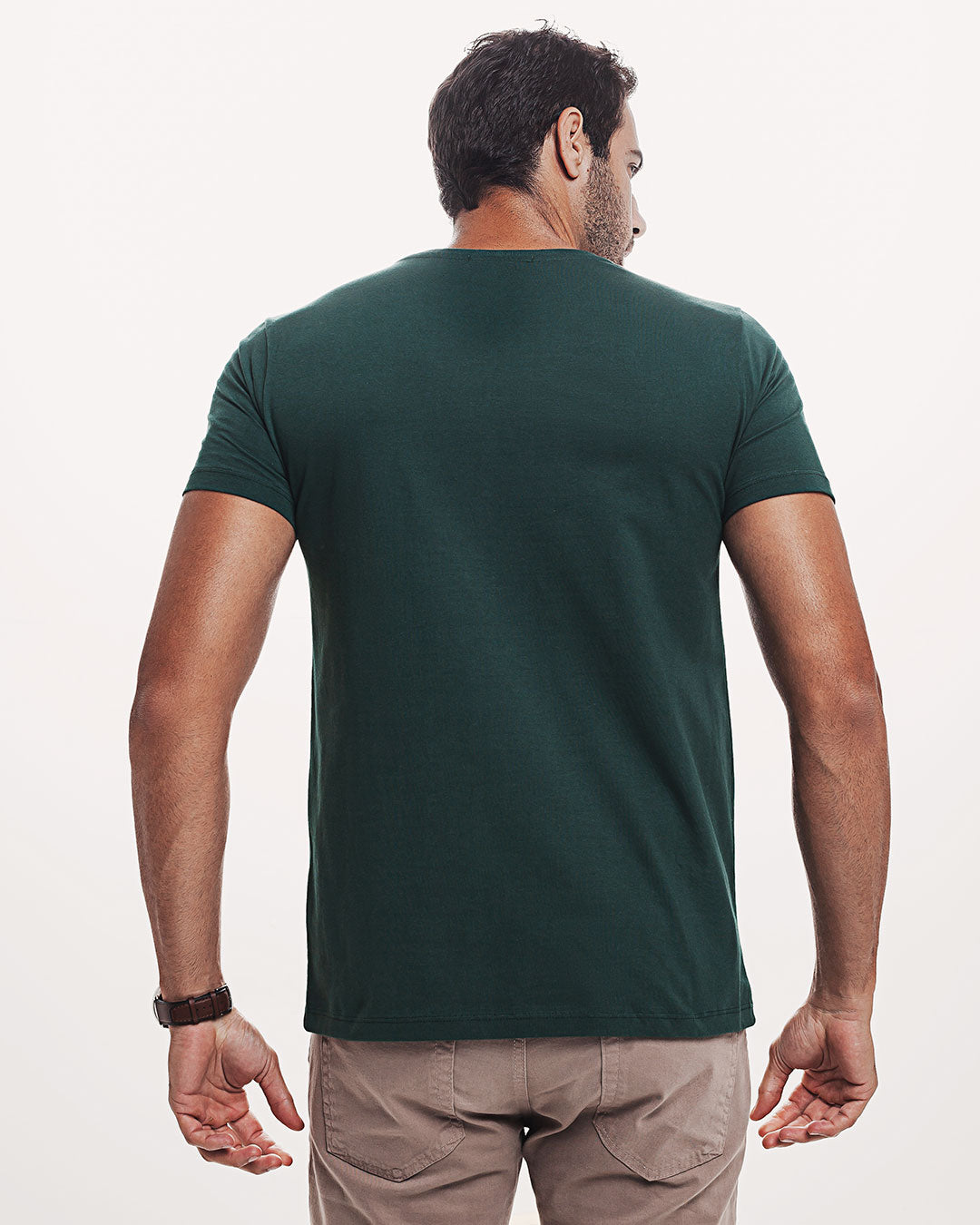 Camiseta Algodão 301 Preta Ezutus Compre roupas estilosas na Amorope, site seguro, frete grátis e parcelamento sem juros. Moda feminina e masculina num só lugar.