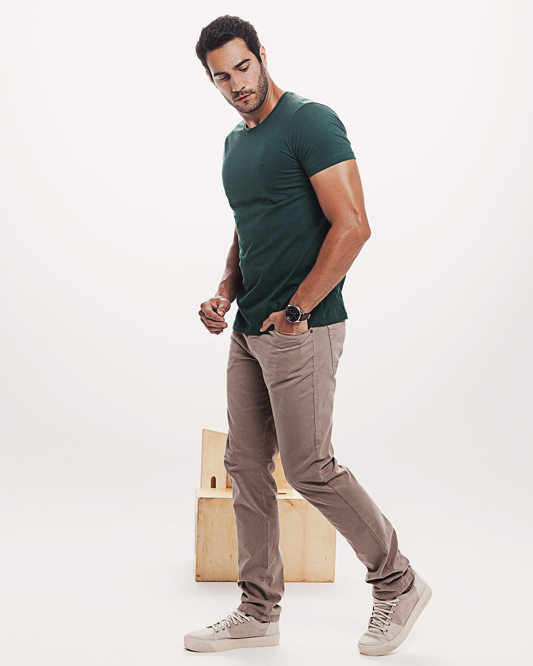 Camiseta Algodão 301 Preta Ezutus Compre roupas estilosas na Amorope, site seguro, frete grátis e parcelamento sem juros. Moda feminina e masculina num só lugar.