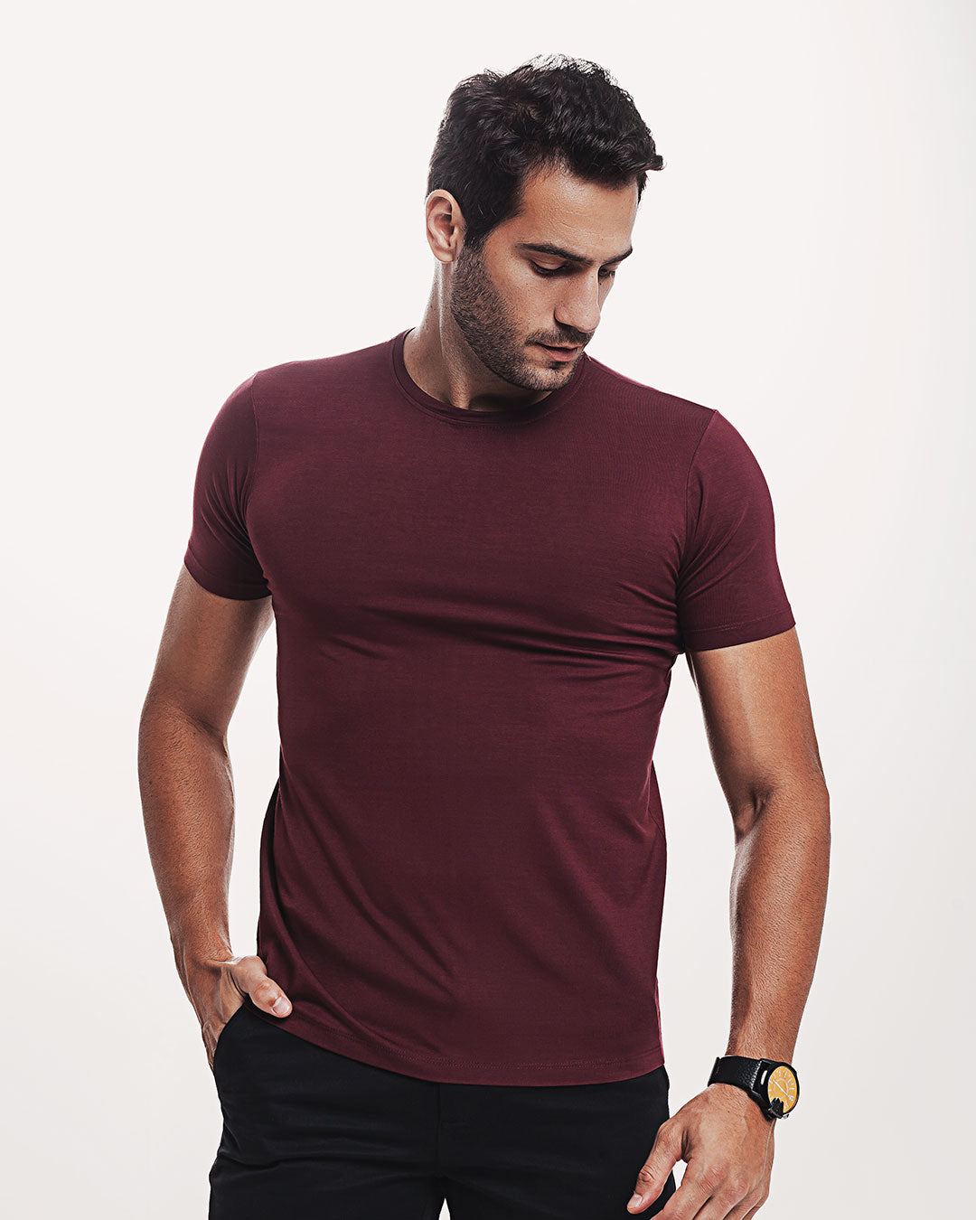 Camiseta Viscose Everyday Vinho Bordô Ezutus Compre roupas estilosas na Amorope, site seguro, frete grátis e parcelamento sem juros. Moda feminina e masculina num só lugar.