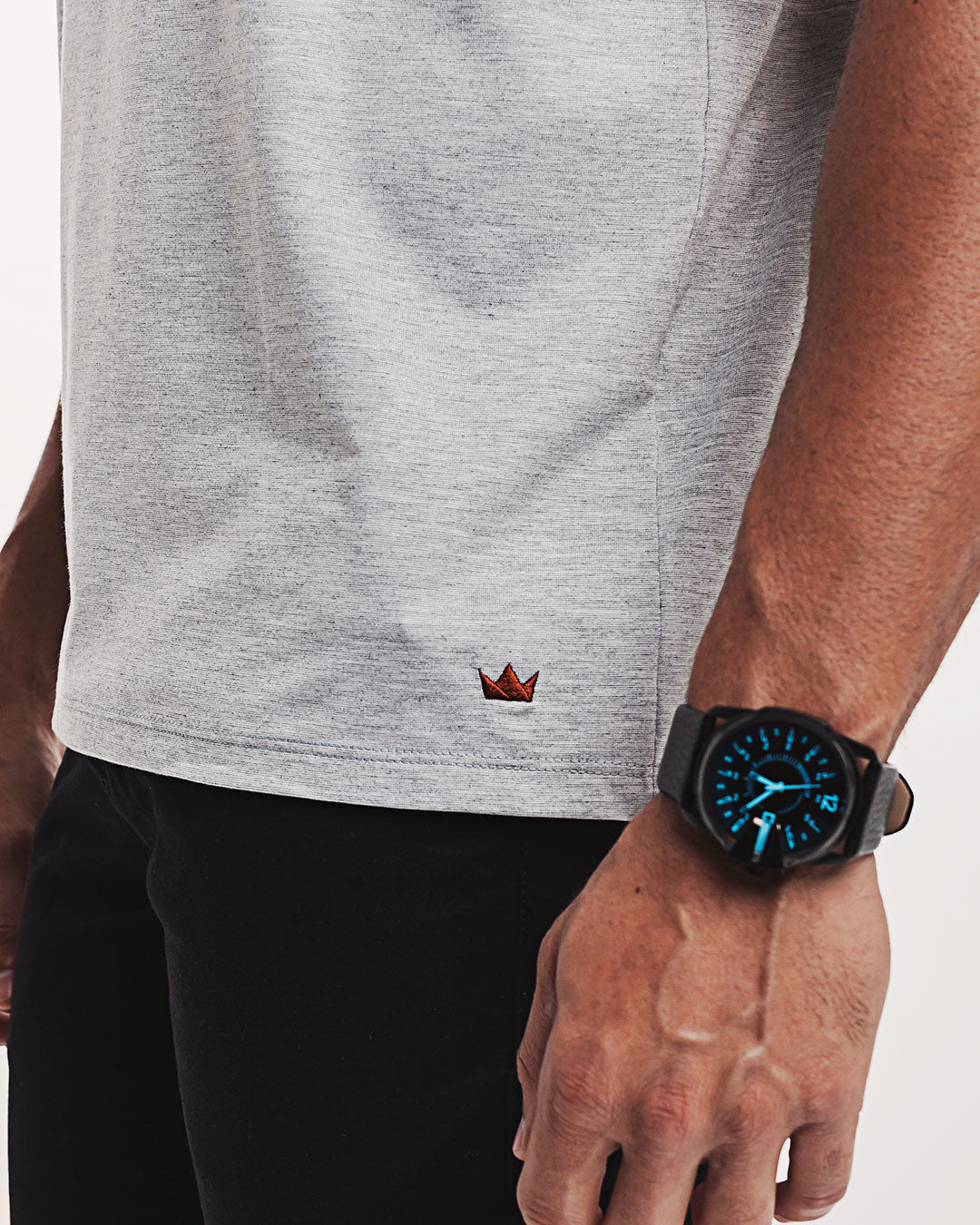 Camiseta Viscose Everyday Cinza Mescla Ezutus Compre roupas estilosas na Amorope, site seguro, frete grátis e parcelamento sem juros. Moda feminina e masculina num só lugar.