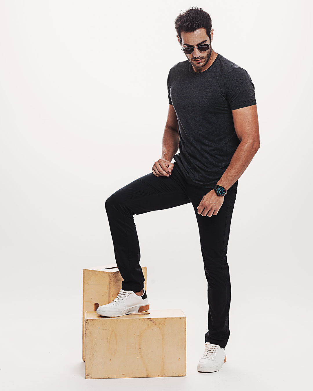 Camiseta Viscose Everyday Preta Mescla Ezutus Compre roupas estilosas na Amorope, site seguro, frete grátis e parcelamento sem juros. Moda feminina e masculina num só lugar.