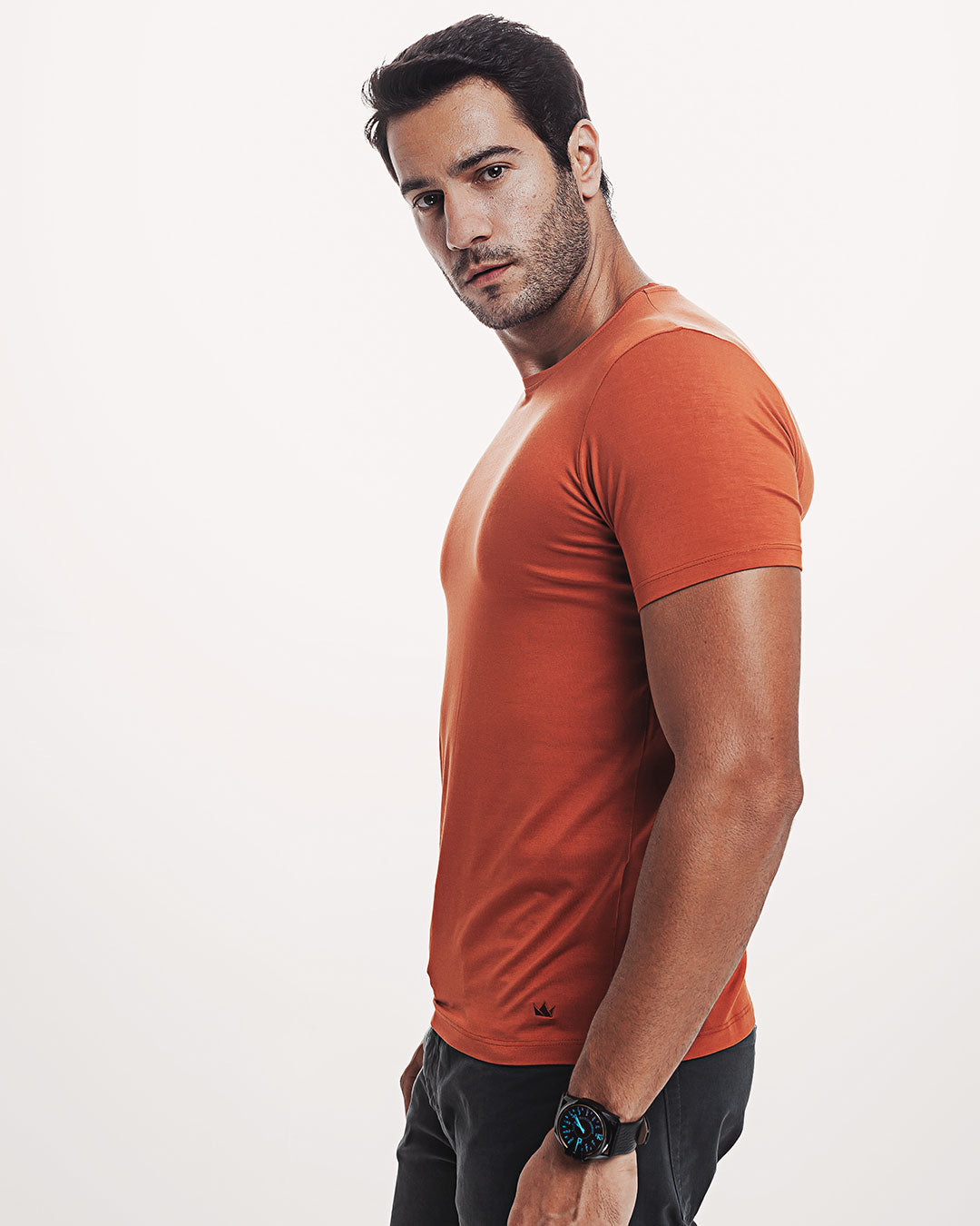 Camiseta Viscose Everyday Telha Ezutus Compre roupas estilosas na Amorope, site seguro, frete grátis e parcelamento sem juros. Moda feminina e masculina num só lugar.