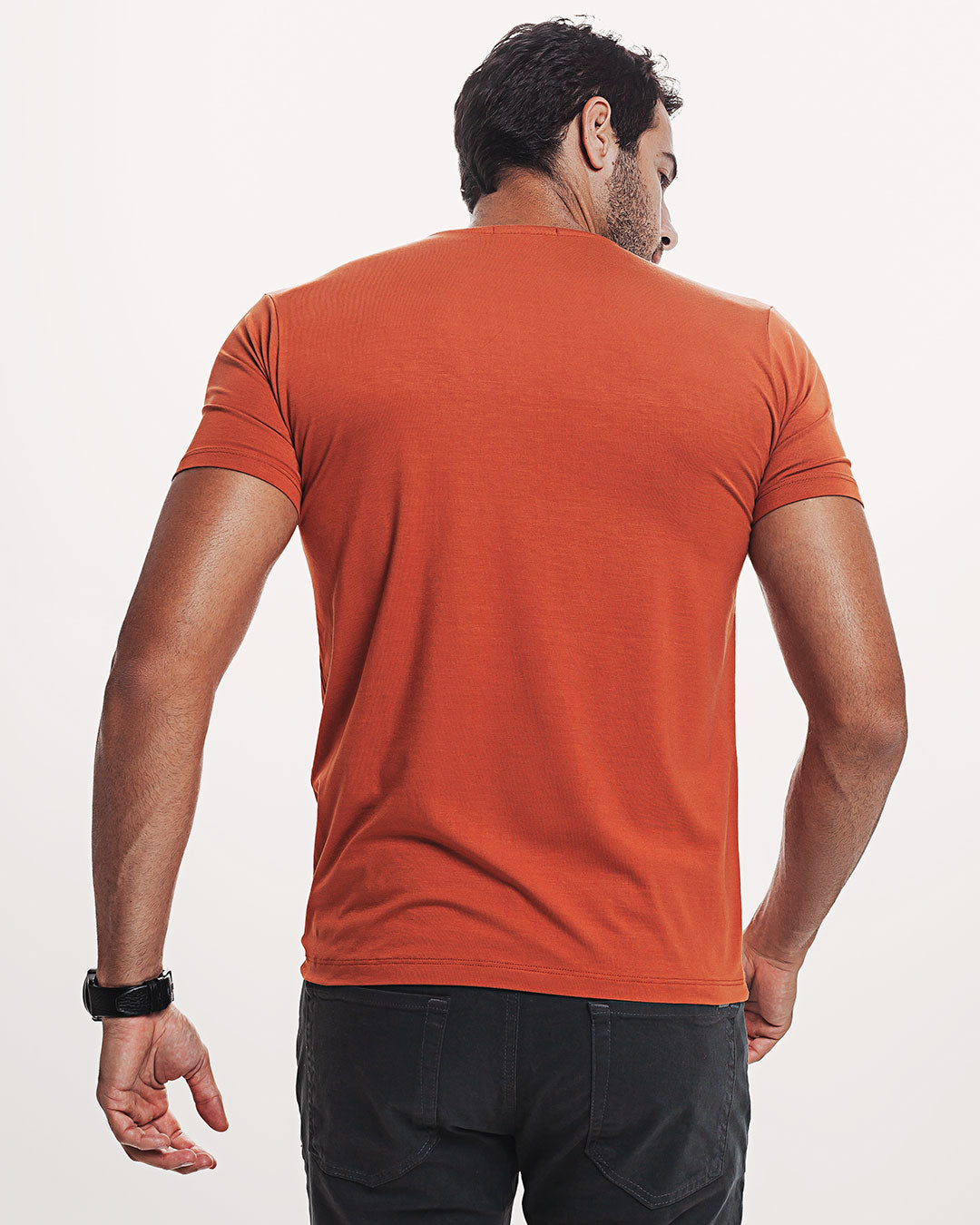 Camiseta Viscose Everyday Telha Ezutus Compre roupas estilosas na Amorope, site seguro, frete grátis e parcelamento sem juros. Moda feminina e masculina num só lugar.