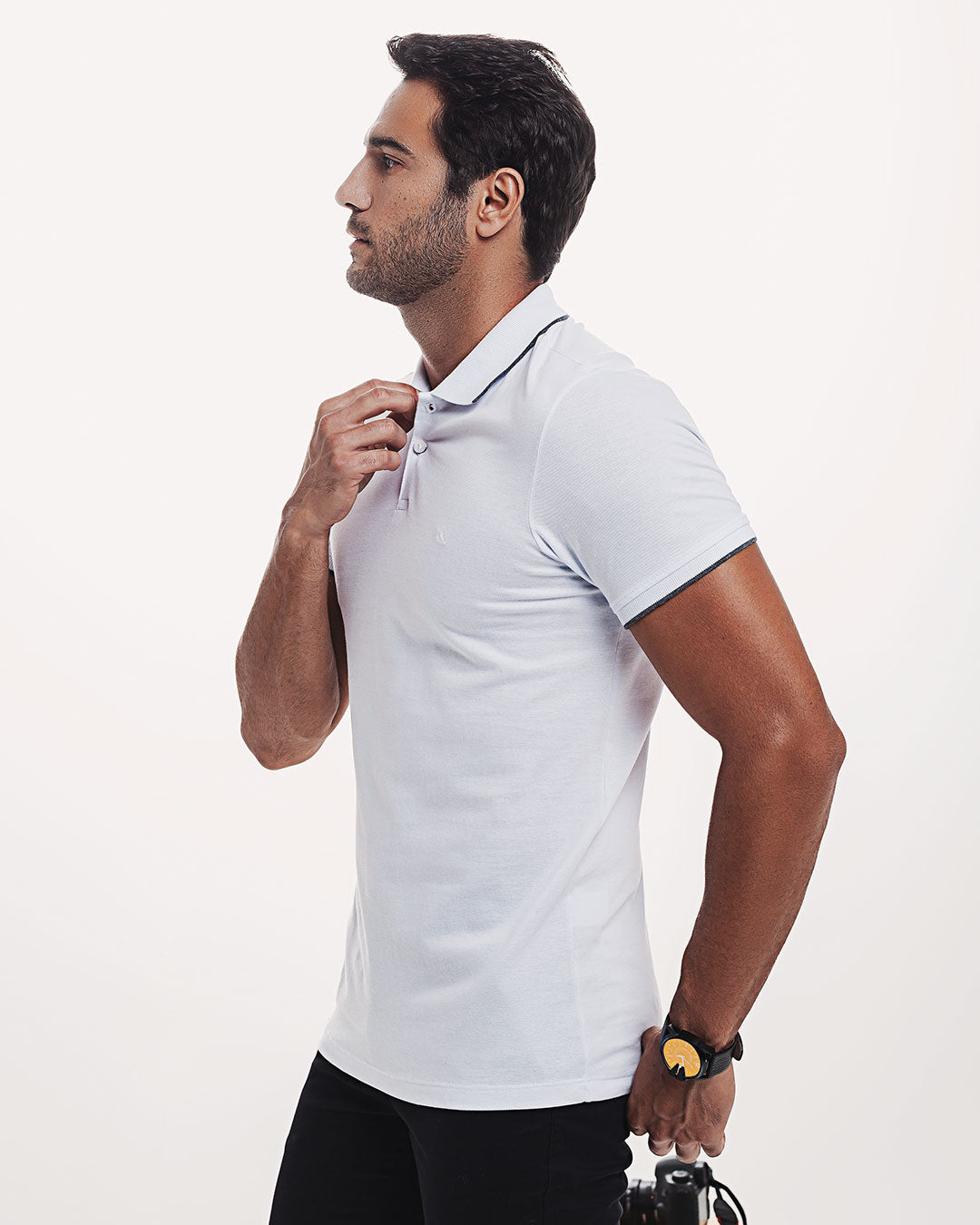 Polo Piquet 301 Branca Ezutus Compre roupas estilosas na Amorope, site seguro, frete grátis e parcelamento sem juros. Moda feminina e masculina num só lugar.