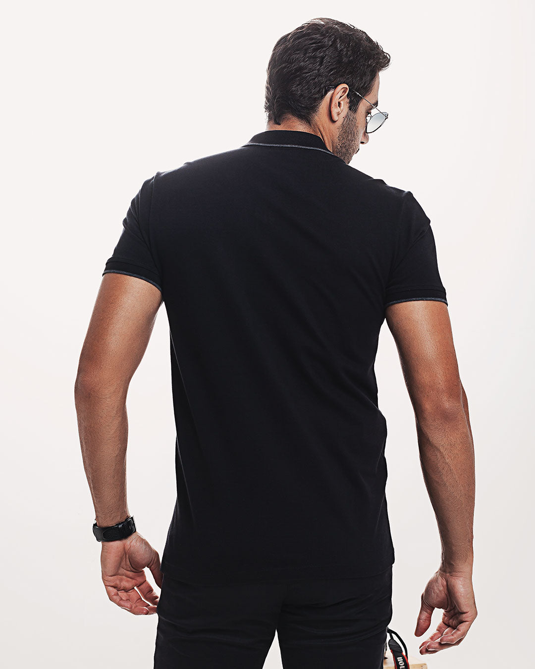 Polo Piquet 301 Preta Ezutus Compre roupas estilosas na Amorope, site seguro, frete grátis e parcelamento sem juros. Moda feminina e masculina num só lugar.