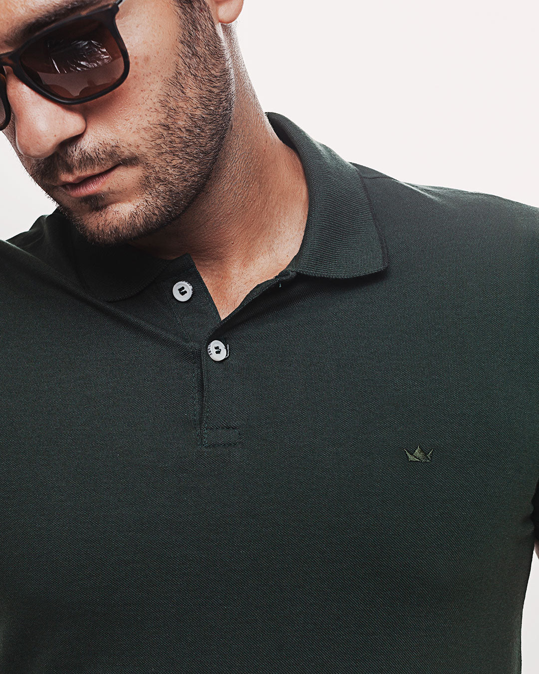 Polo Piquet 301 Verde Escura Ezutus Compre roupas estilosas na Amorope, site seguro, frete grátis e parcelamento sem juros. Moda feminina e masculina num só lugar.