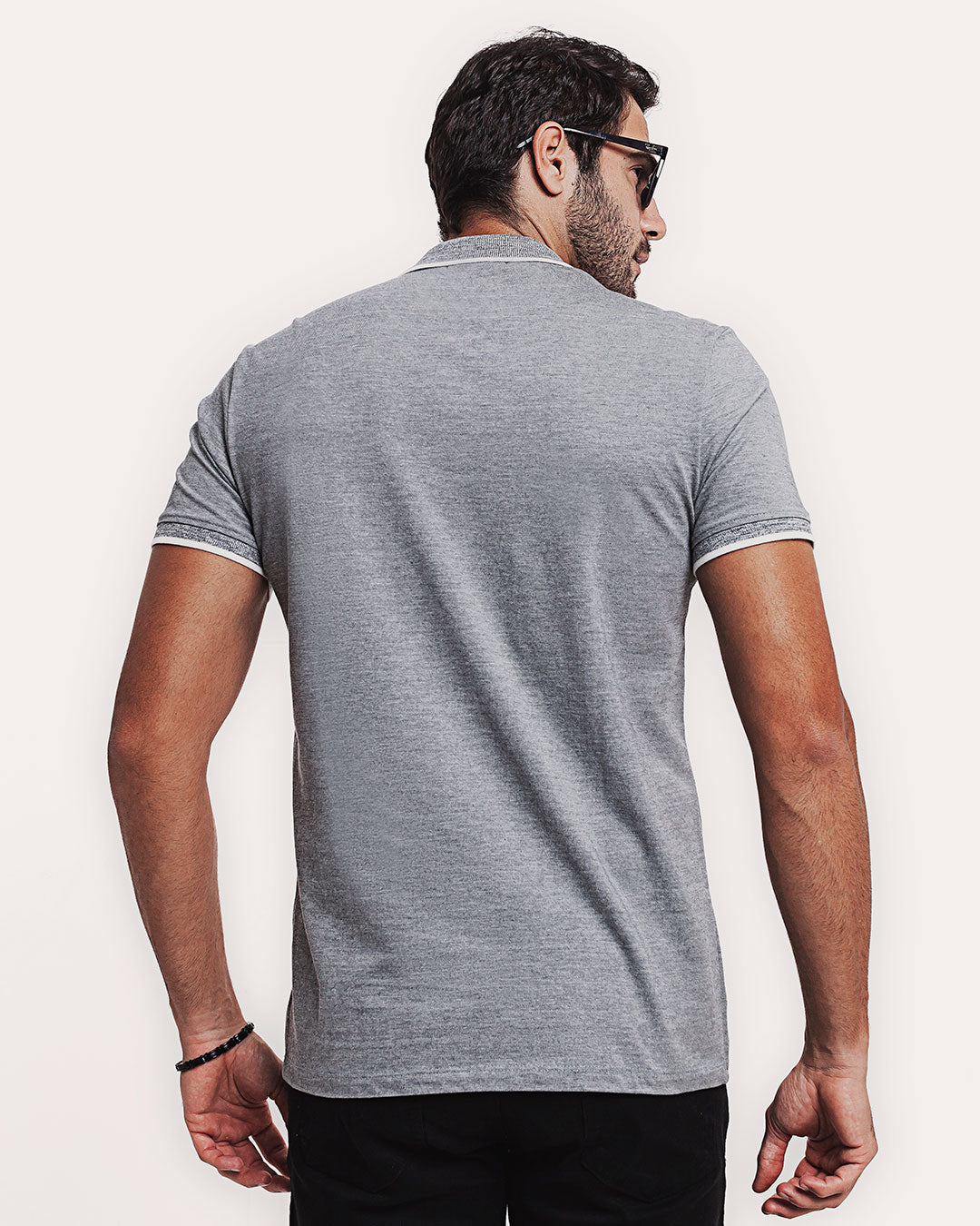 Polo Piquet 301 Mescla Cinza Ezutus Compre roupas estilosas na Amorope, site seguro, frete grátis e parcelamento sem juros. Moda feminina e masculina num só lugar.