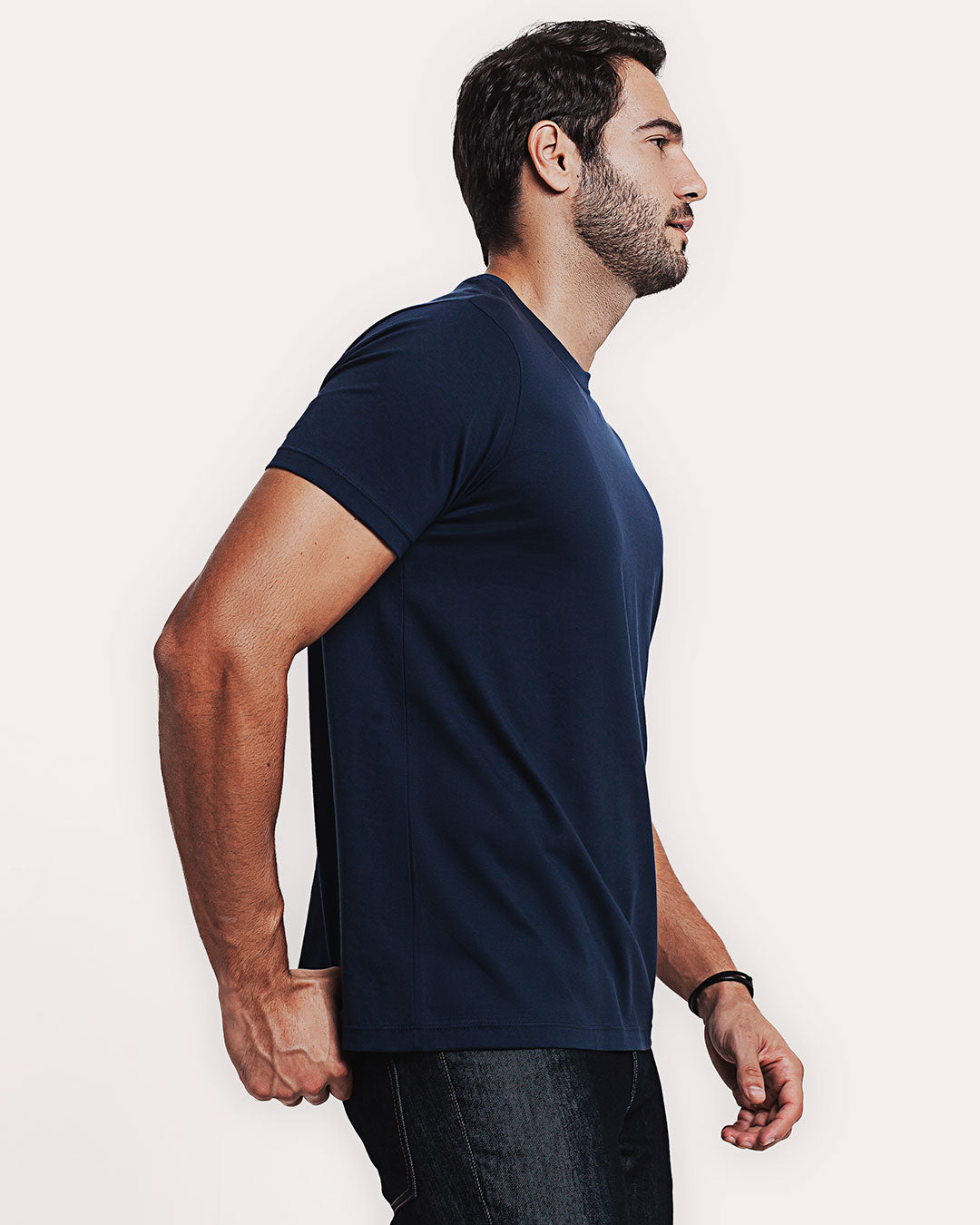 Camiseta Algodão Pima Azul Marinho Ezutus Compre roupas estilosas na Amorope, site seguro, frete grátis e parcelamento sem juros. Moda feminina e masculina num só lugar.