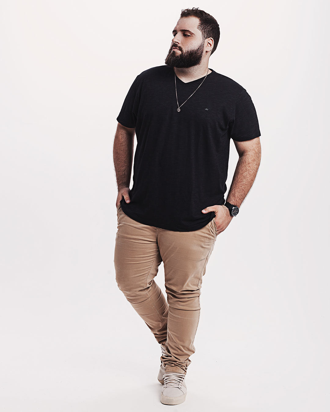 Camiseta Algodão Ultraleve Preta Ezutus Compre roupas estilosas na Amorope, site seguro, frete grátis e parcelamento sem juros. Moda feminina e masculina num só lugar.