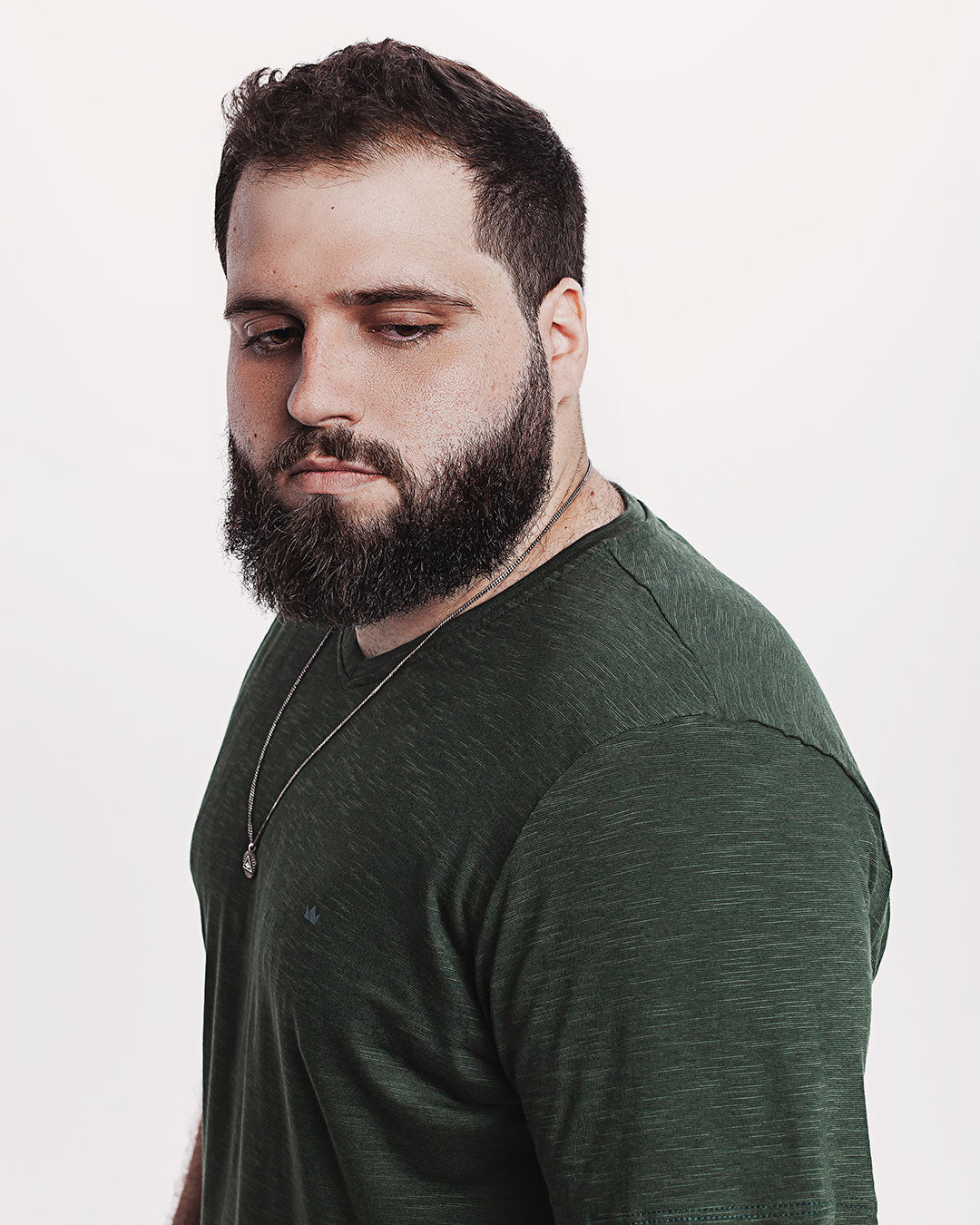 Camiseta Algodão Ultraleve Verde Ezutus Compre roupas estilosas na Amorope, site seguro, frete grátis e parcelamento sem juros. Moda feminina e masculina num só lugar.