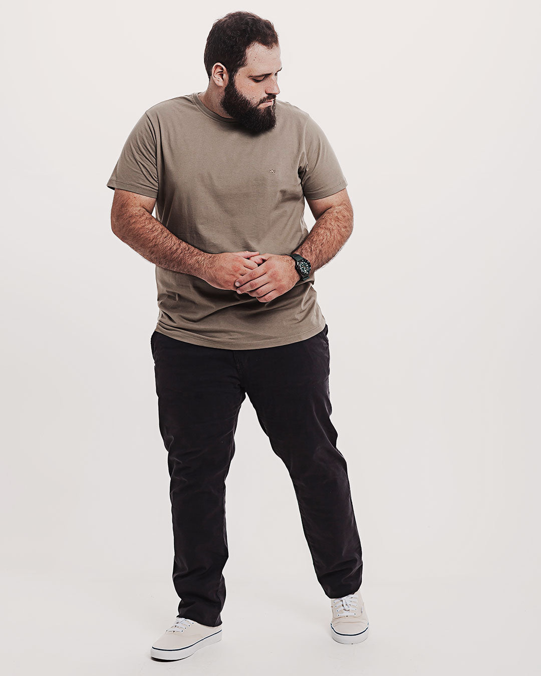 Camiseta Algodão 301 Preta Ezutus Compre roupas estilosas na Amorope, site seguro, frete grátis e parcelamento sem juros. Moda feminina e masculina num só lugar.