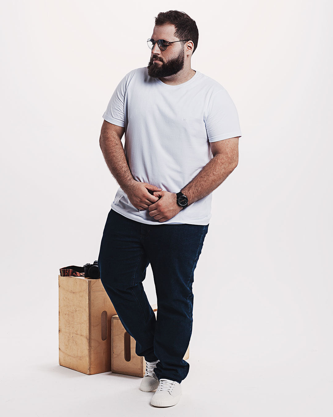 Camiseta Algodão 301 Branca Ezutus Compre roupas estilosas na Amorope, site seguro, frete grátis e parcelamento sem juros. Moda feminina e masculina num só lugar.