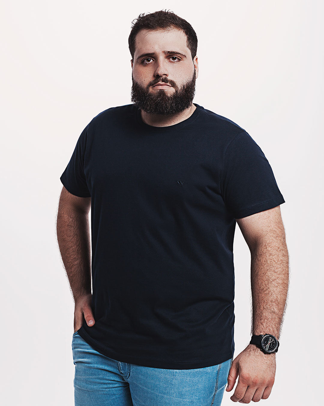 Camiseta Algodão 301 Preta Ezutus Compre roupas estilosas na Amorope, site seguro, frete grátis e parcelamento sem juros. Moda feminina e masculina num só lugar.