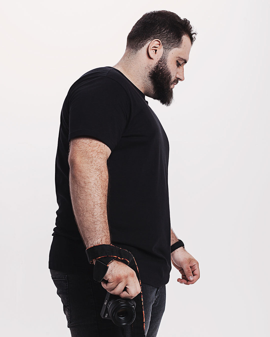Camiseta Algodão 301 Preta Ezutus Compre roupas estilosas na Amorope, site seguro, frete grátis e parcelamento sem juros. Moda feminina e masculina num só lugar.