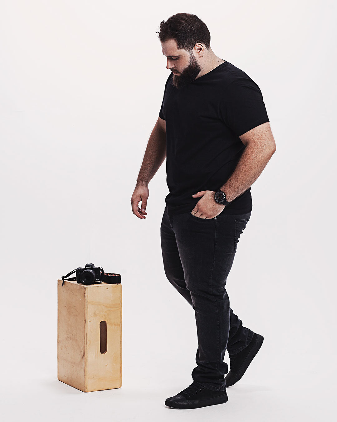 Camiseta Algodão 301 Preta Ezutus Compre roupas estilosas na Amorope, site seguro, frete grátis e parcelamento sem juros. Moda feminina e masculina num só lugar.