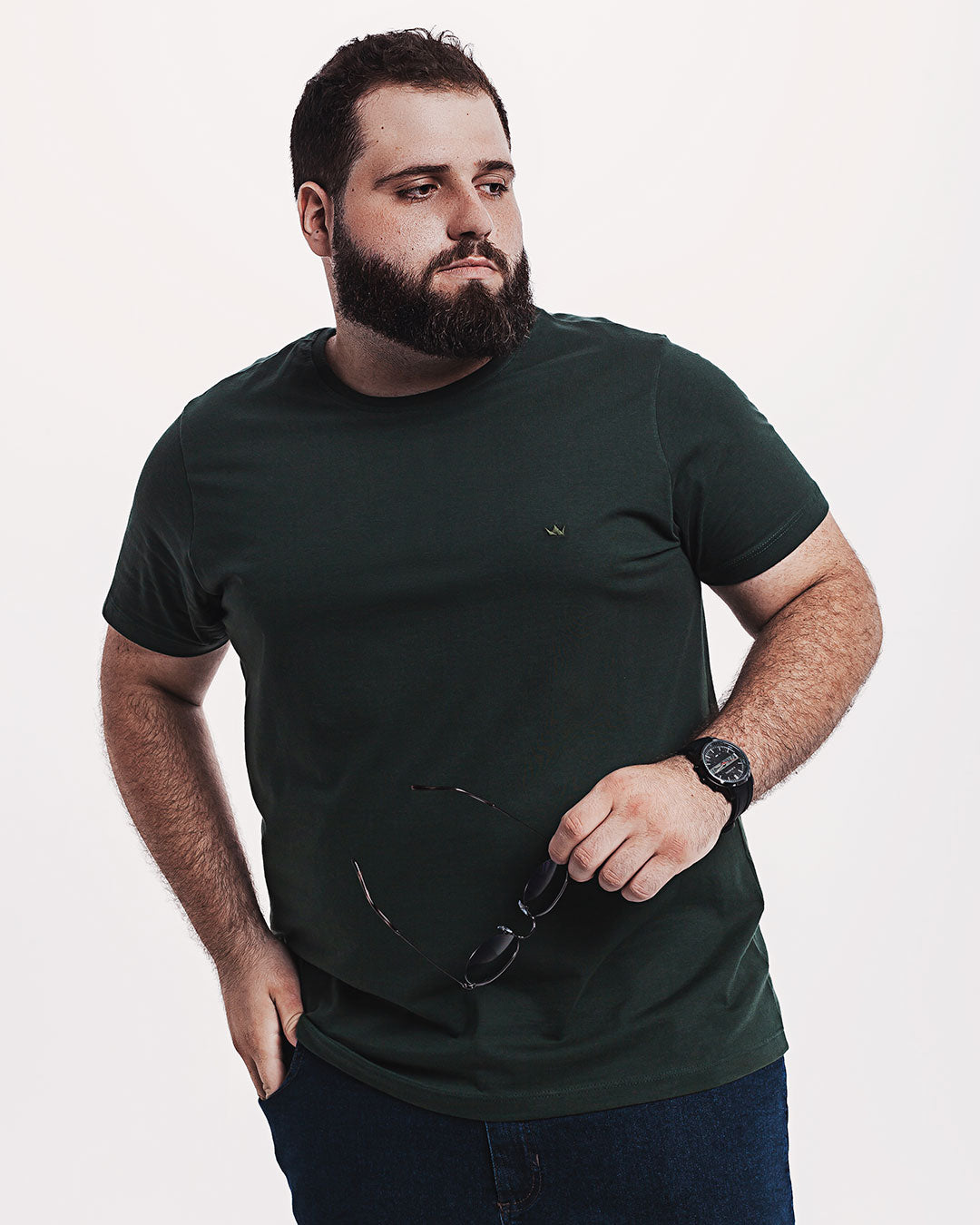 Camiseta Algodão 301 Verde Escura Ezutus Compre roupas estilosas na Amorope, site seguro, frete grátis e parcelamento sem juros. Moda feminina e masculina num só lugar.