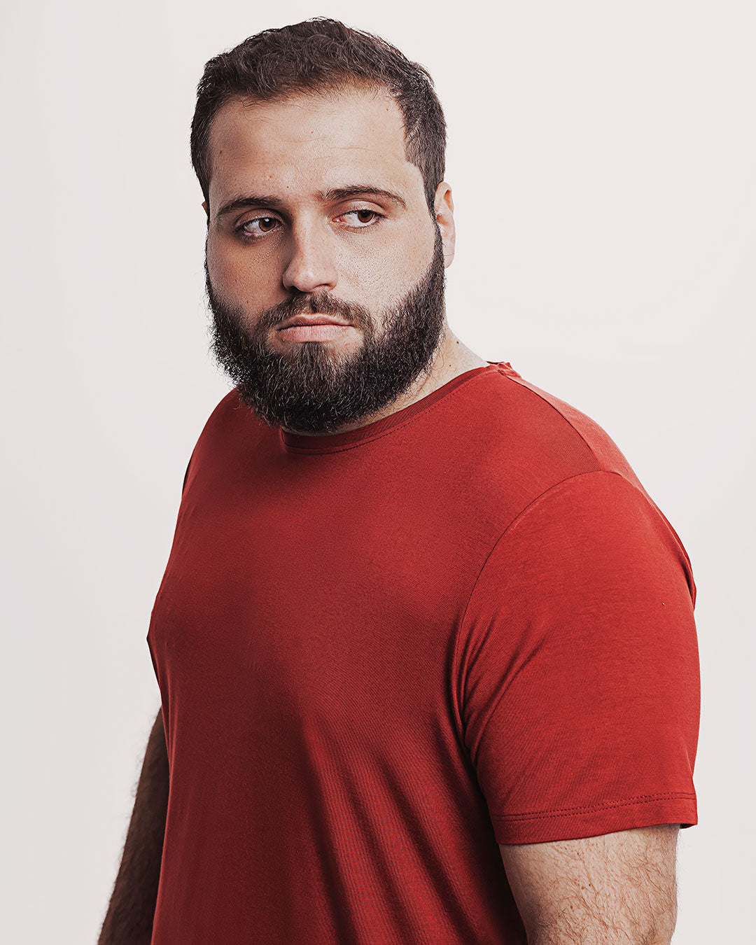 Camiseta Viscose Everyday Vermelha Ezutus Compre roupas estilosas na Amorope, site seguro, frete grátis e parcelamento sem juros. Moda feminina e masculina num só lugar.