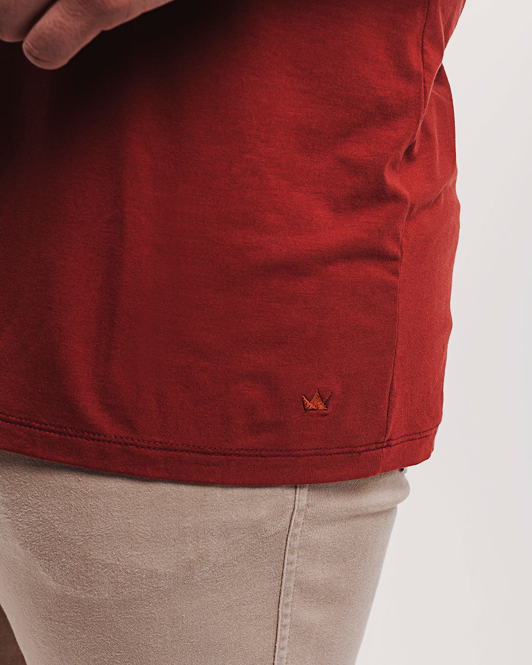 Camiseta Viscose Everyday Vermelha Ezutus Compre roupas estilosas na Amorope, site seguro, frete grátis e parcelamento sem juros. Moda feminina e masculina num só lugar.