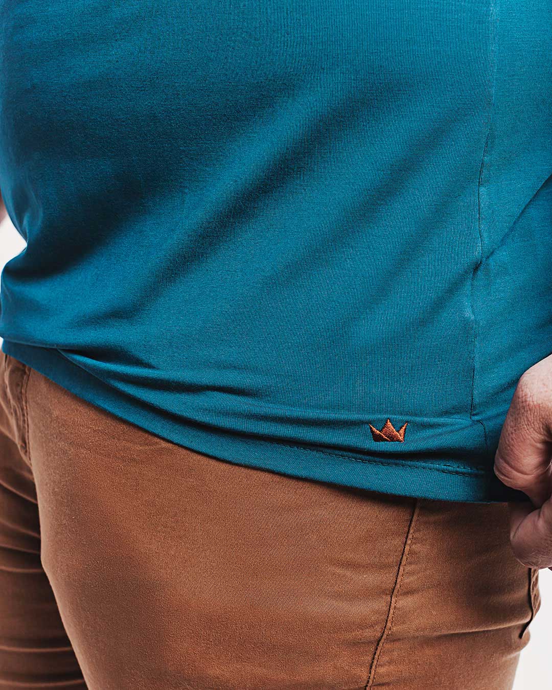 Camiseta Viscose Everyday Azul Ezutus Compre roupas estilosas na Amorope, site seguro, frete grátis e parcelamento sem juros. Moda feminina e masculina num só lugar.