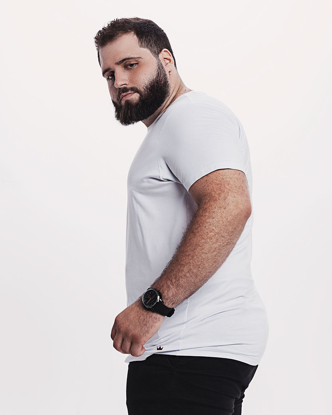 Camiseta Viscose Everyday Branca Ezutus Compre roupas estilosas na Amorope, site seguro, frete grátis e parcelamento sem juros. Moda feminina e masculina num só lugar.