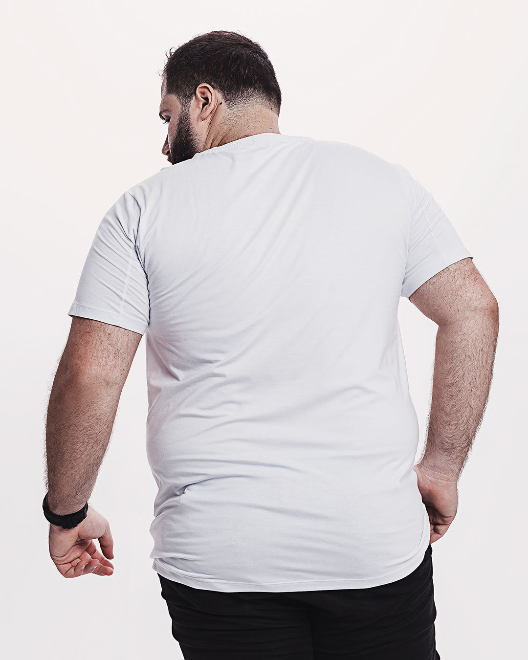 Camiseta Viscose Everyday Branca Ezutus Compre roupas estilosas na Amorope, site seguro, frete grátis e parcelamento sem juros. Moda feminina e masculina num só lugar.