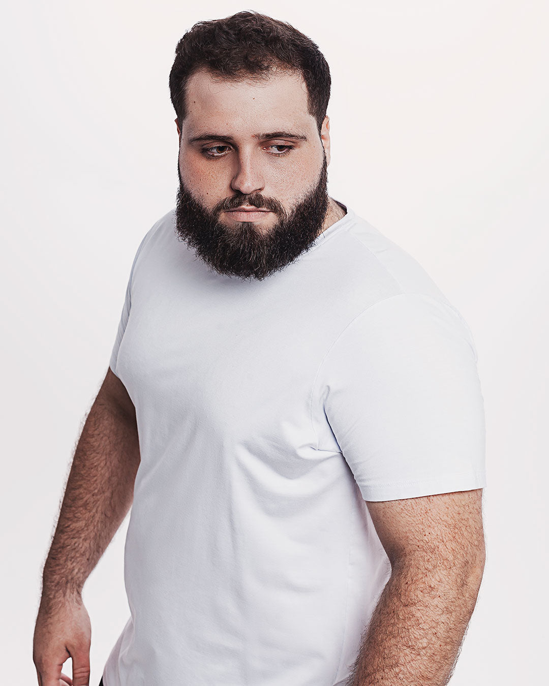 Camiseta Viscose Everyday Branca Ezutus Compre roupas estilosas na Amorope, site seguro, frete grátis e parcelamento sem juros. Moda feminina e masculina num só lugar.