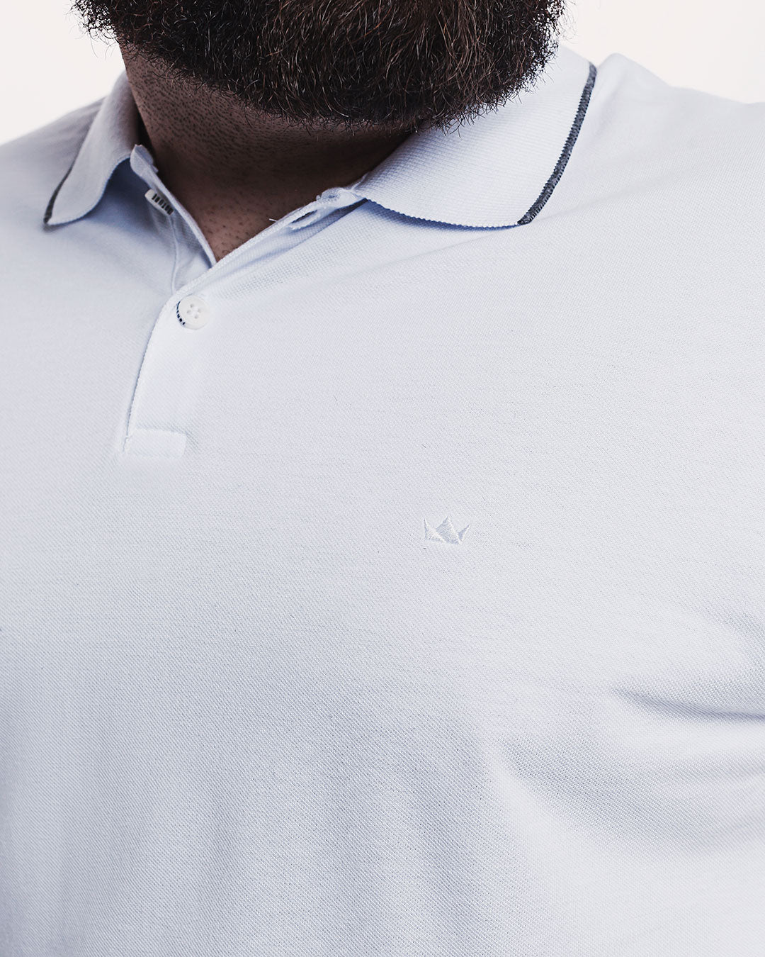Polo Piquet 301 Branca Ezutus Compre roupas estilosas na Amorope, site seguro, frete grátis e parcelamento sem juros. Moda feminina e masculina num só lugar.