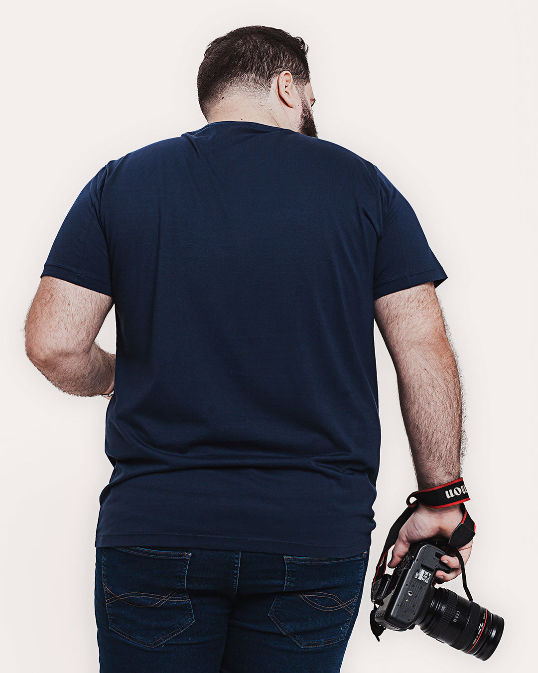 Camiseta Algodão Pima Azul Marinho Ezutus Compre roupas estilosas na Amorope, site seguro, frete grátis e parcelamento sem juros. Moda feminina e masculina num só lugar.