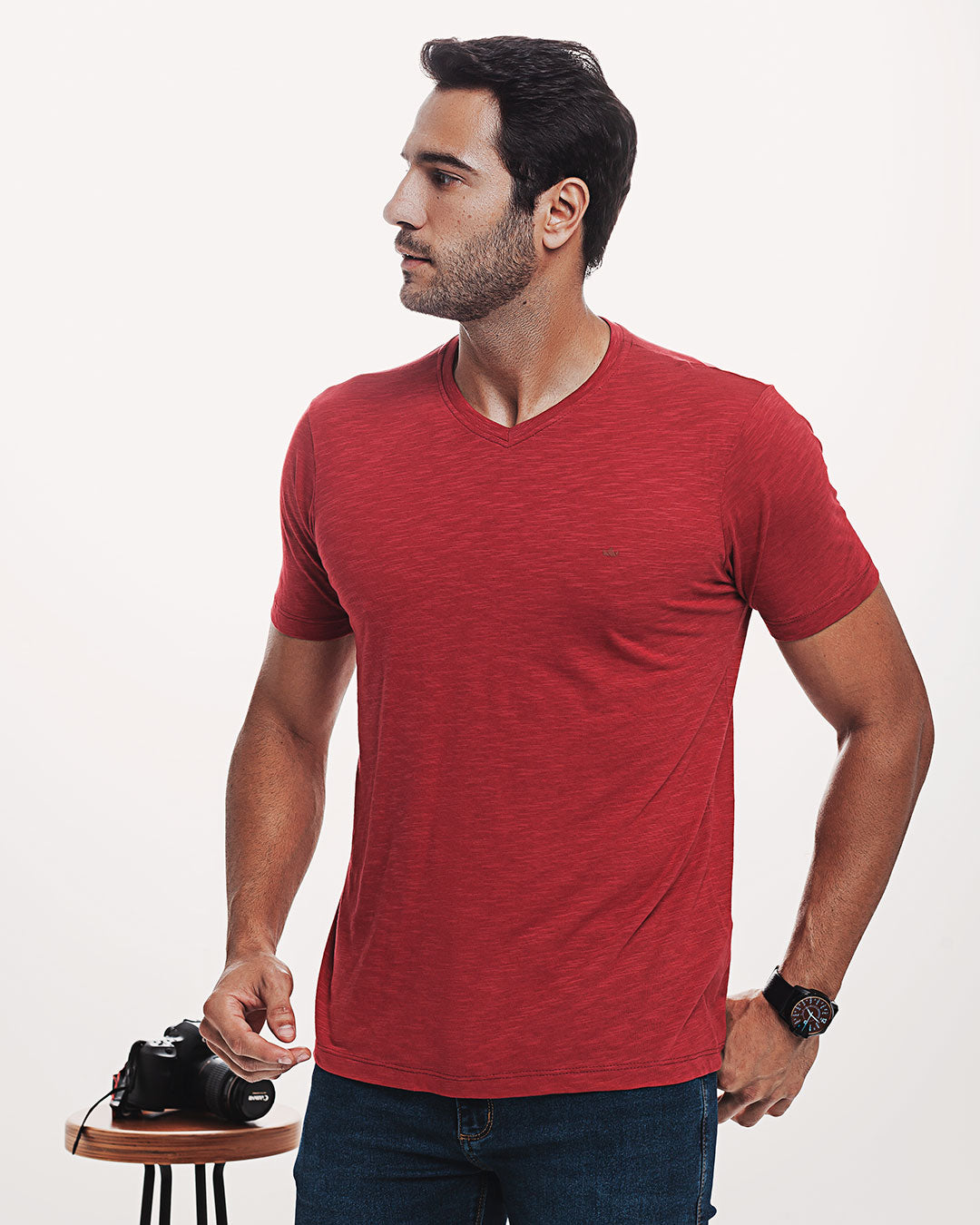 Camiseta Algodão Ultraleve Vermelha Ezutus Compre roupas estilosas na Amorope, site seguro, frete grátis e parcelamento sem juros. Moda feminina e masculina num só lugar.